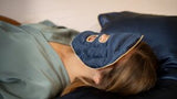 Holistic Silk Face Pillow | relaxes facial skin & muscles - Radiant Beauty